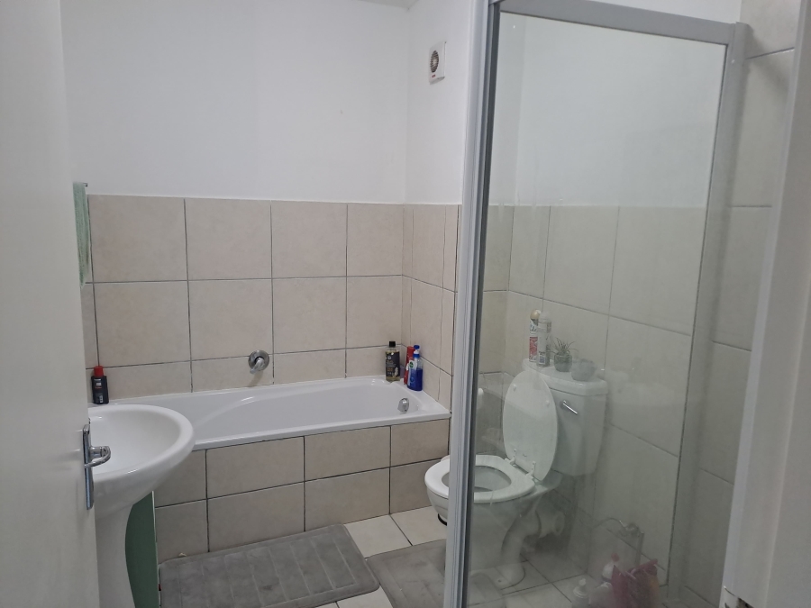 2 Bedroom Property for Sale in Burgundy Estate Western Cape